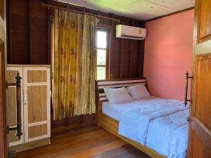 Cozy Beach House, 5 Minutes from Sea