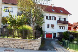 Room & Apartment Plitvička 42 