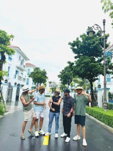 Pool, Jacuzzi and Sauna - Ha Long 6BRS Beach Villa