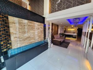 Masters Suites Hotel