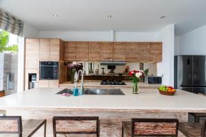 Ricefield Paradise in Canggu - Villa Dilapan