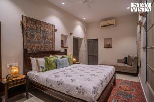 StayVista at Vintage Varanasi by the Ganges with Wi-Fi, Boards Games