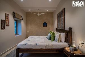 StayVista at Vintage Varanasi by the Ganges with Wi-Fi, Boards Games