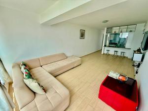 Apartamento frente a Playa Bella Vista