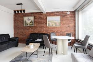 Kotimaailma Rooms Ankkuri 2hh Kotka