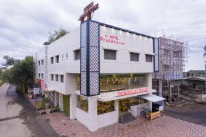 Hotel Pravasa stay ,Shirdi