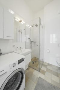 Bright and Central apartment in Classy Area