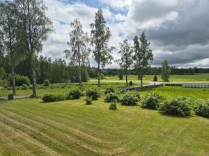 Hirsi koulun jumppasalin yksiö