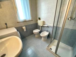 Luminous flat with balcony