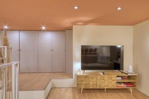 M1-M2 Modern loft just a stones throw from the metro