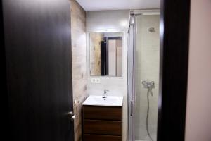 Artes 3- Private sunny terrace & 2 baths