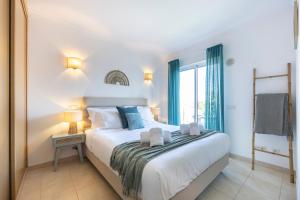 Casa do Lobo - 2 BR villa in Carvoeiro - Pool & Private Parking