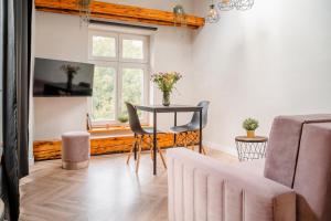 Old Town Siemieradzkiego Apartments by Hosty