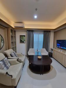 Blu Embarc 2BR Apt ByDamaresa