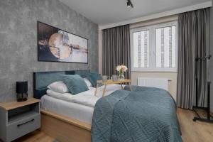 Air Conditioned Apartment in Cracow with Parking and Desk by Noclegi Renters