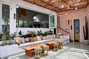 Kasianda House - Private Resort with Culinary Team, Butlers and Mixologists