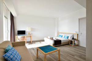 Hotel & Village Baia di Conte img83