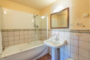 Tuscany Tower Villa img21