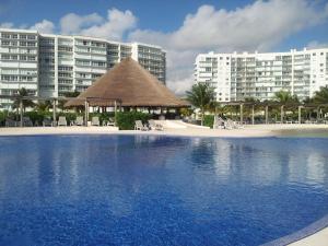 Punta me Luxury Apartment Beach front