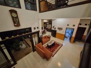 Rumah Keluarga Homestay 4BR Syariah