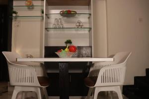 Escape by Staypreneur Homes