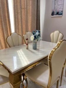 Greenlight Luxury Villas