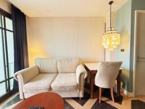 芭提雅中天海滩海景公寓预定 安达鲁西亚风花园公寓 精致泳池健身房公寓酒店预定 日租周租月租灵活