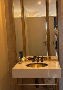 芭提雅中天海滩海景公寓预定 安达鲁西亚风花园公寓 精致泳池健身房公寓酒店预定 日租周租月租灵活