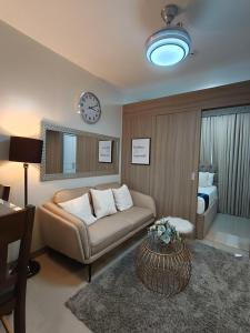 MOA, SMDC Good Stays - Shore 2 Unit 1956 Tower 1