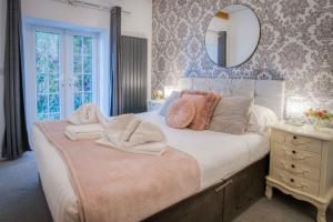 Caldey View - 3 Bed - Hot Tub - Penally - Tenby