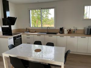 Les Embruns - maison 2 chambres avec jardin