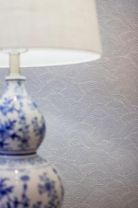 Stylish 2BR-2BA condo in Glifada