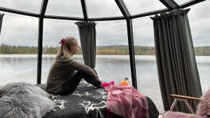 AuroraHut, Overwater Hut