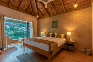 Sojourn By The Lake, Bhimtal