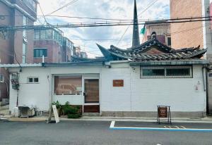 Flash Sale Cozy 3BR Hanok 서울 야경 명소 낙산공원 광화문 주차가능 24시 셀프체크인