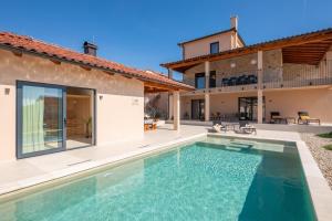 Luxury Villa Wave heated pool sauna