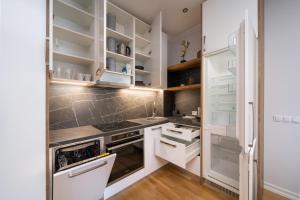 Forest view front line apartment on Dzintaru avenue