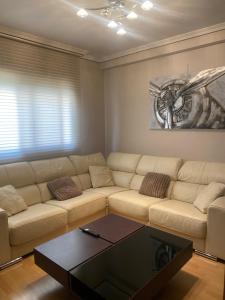 Moderno adosado junto al POLIDEPORTIVO de NUCIA