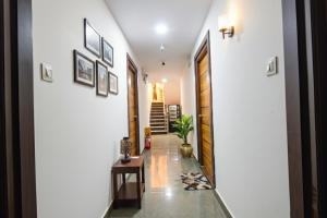 FabHotel DSR Suites - Nr Hitech City Railway Station