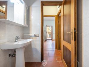 Coastal Apartments - Comfort img18