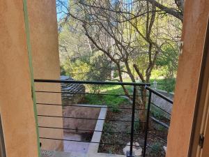 Dans un oasis de verdure - appartement