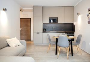 Skyline Varna - Stylish 1BD City Apartment by Flat Mаnаger