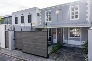 Modern Home in Blackheath Road, Sea Point