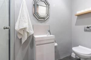 Modern Home in Blackheath Road, Sea Point