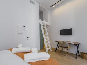 Cubos Especeria Malaga Apartment for Adults