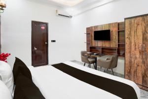 Collection O Shandilya Grand Residency