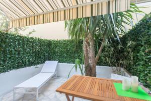 CENTRE PROMENADE Carré d’Or Terrace 1-min Walk to the Beach AC