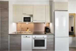 Lumo Penthouse Hosted by Hygge Host