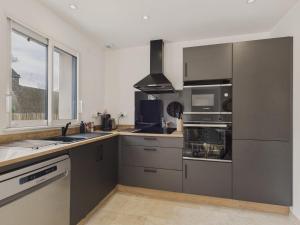 1 km plage - jolie maison 7 adultes 3 enfants