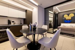 Tigellio - Luxury Renovated 1BR Suite#3 - Historic Centre Olbia